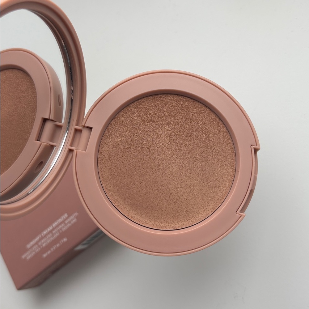 🆕 ILIA | Sunshift Weightless Silky Cream Bronzer (ECLIPSE) - Picture 7 of 7